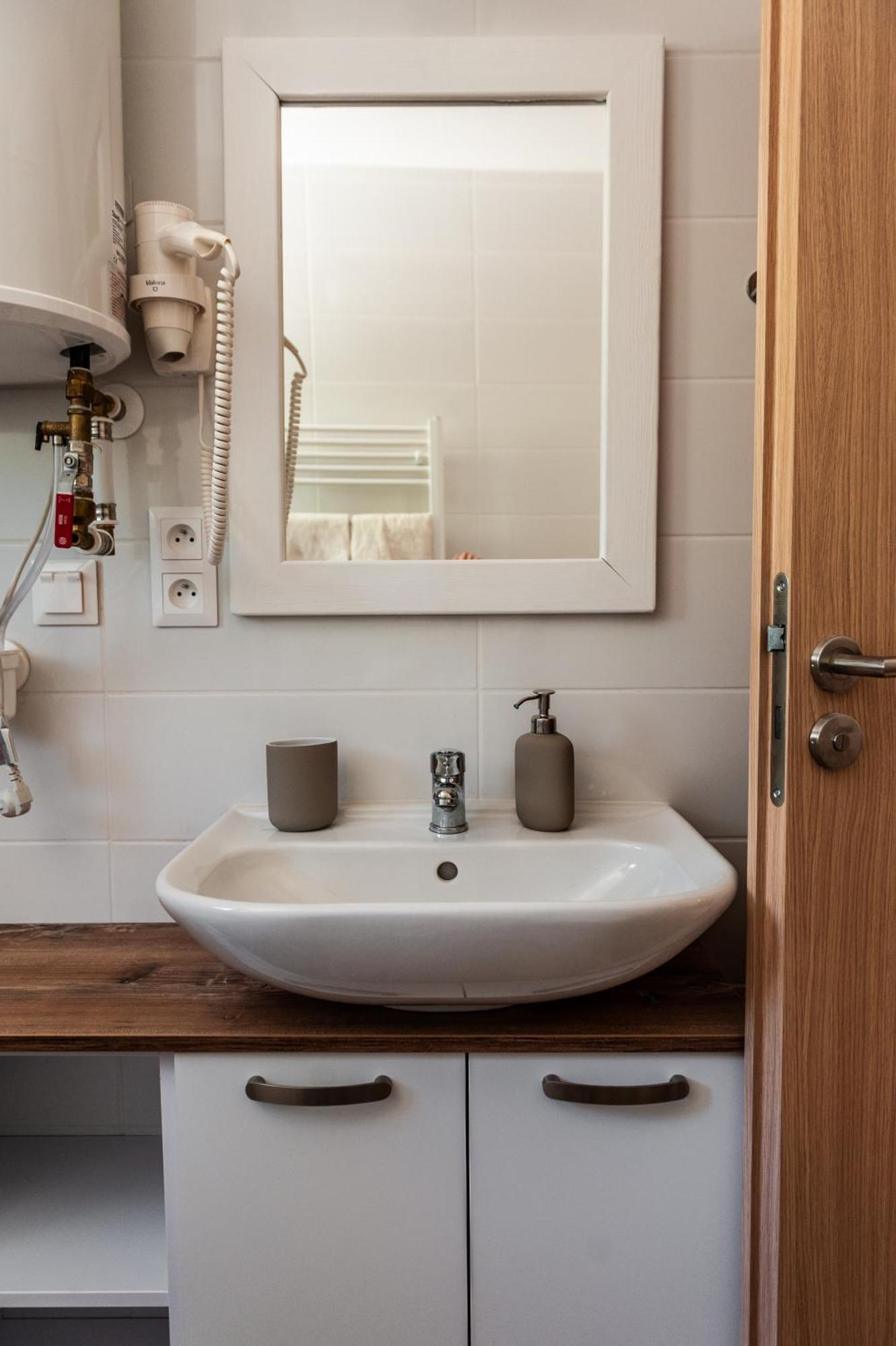 Apartmany Besen Besenova Bagian luar foto
